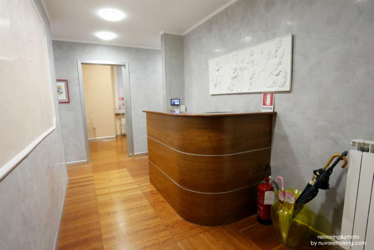 Appartamento GENOVA vendita   VIA PALESTRO Immobiliare Pugliese S.N.C.