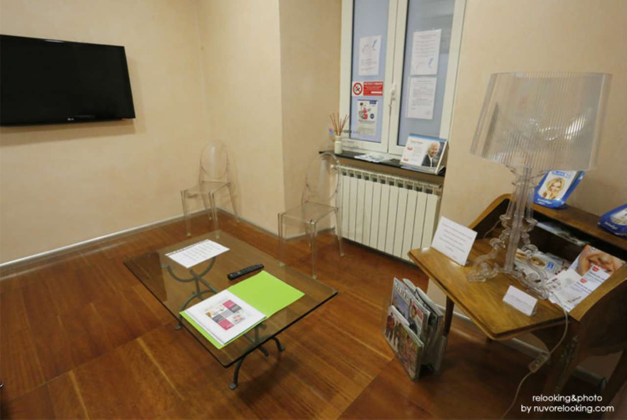 Appartamento GENOVA vendita   VIA PALESTRO Immobiliare Pugliese S.N.C.