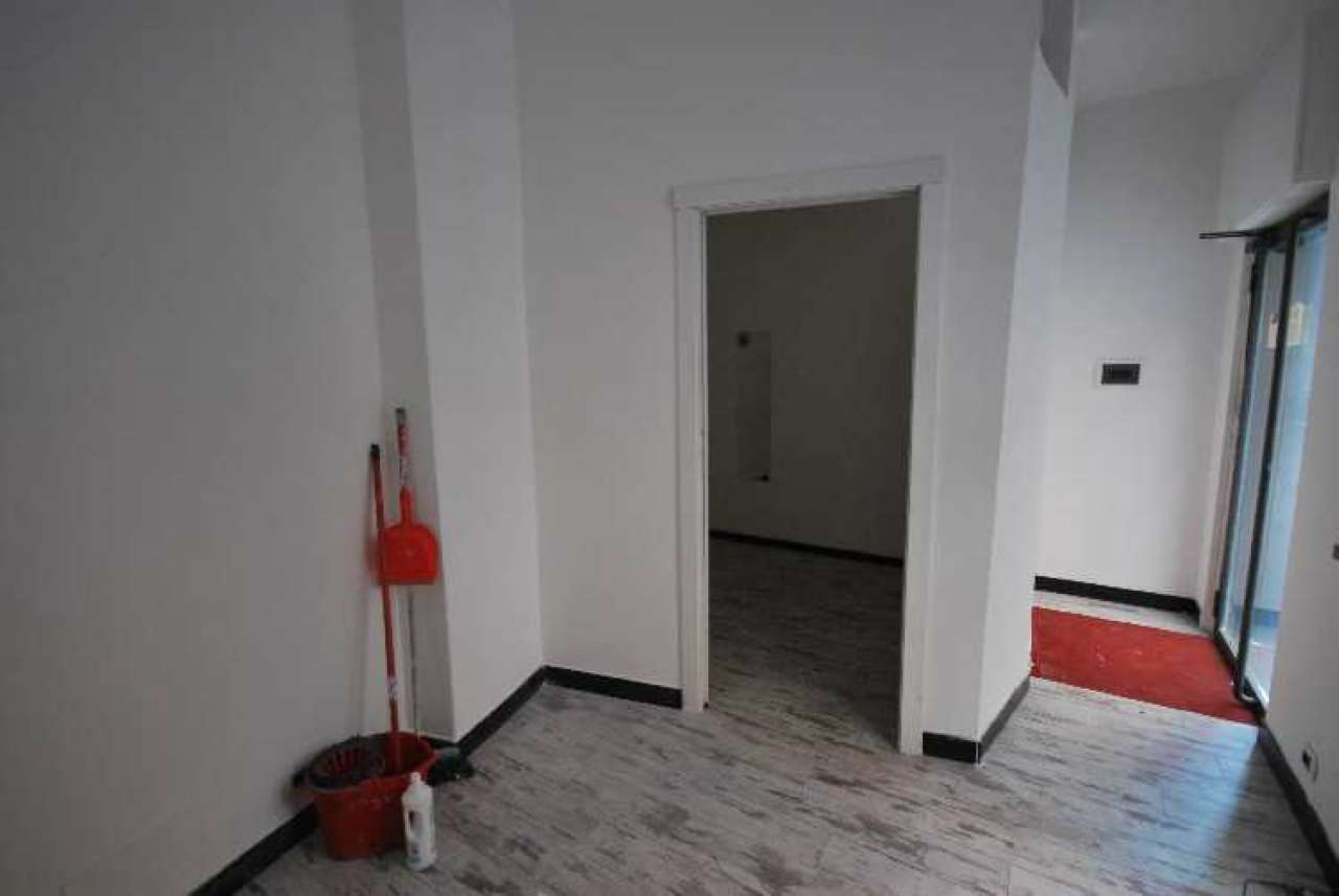 Negozio - Loc.Com. GENOVA vendita  CENTRO STORICO SALITA DEL PRIONE Immobiliare Pugliese S.N.C.