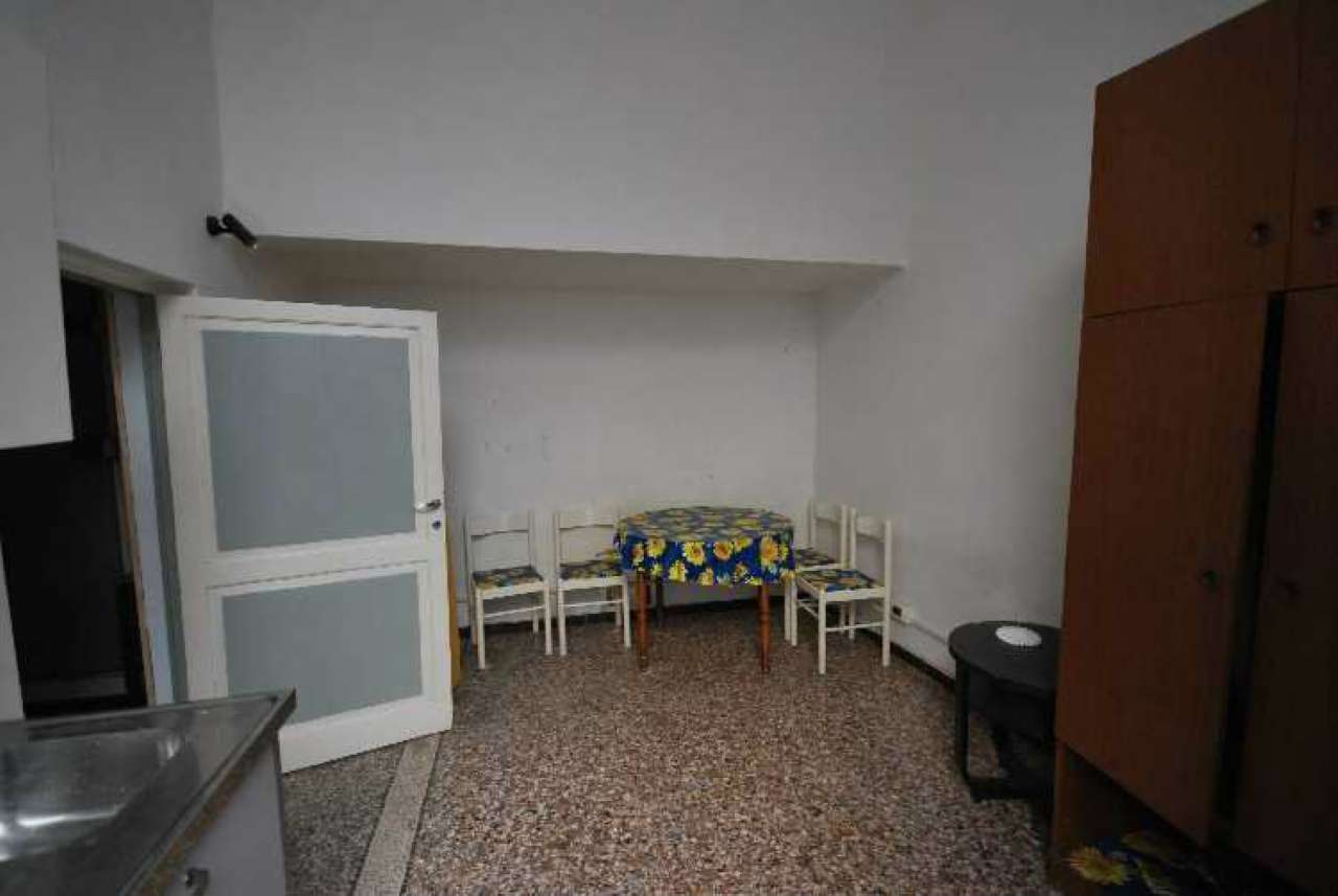 Ufficio - Loc.Com. GENOVA vendita  CENTRO STORICO VIA SAN LUCA Immobiliare Pugliese S.N.C.