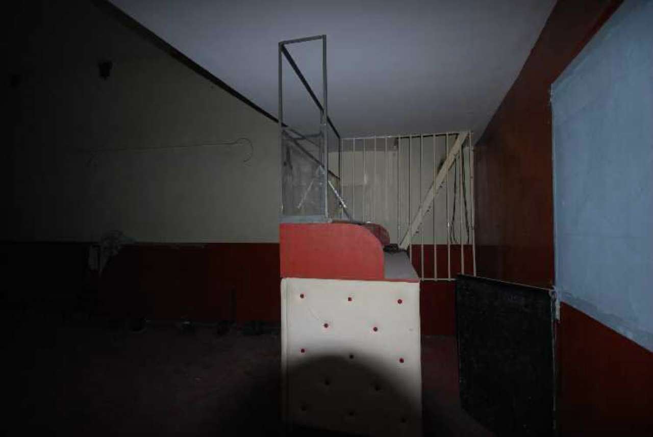 Negozio - Loc.Com. GENOVA vendita  CENTRO STORICO PIAZZA EMBRIACI Immobiliare Pugliese S.N.C.