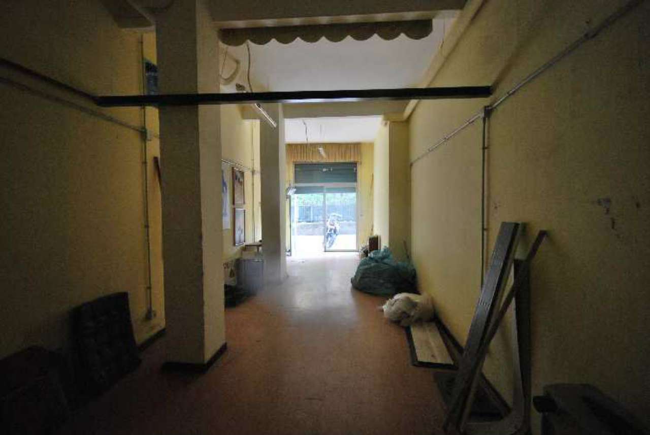 Negozio - Loc.Com. GENOVA vendita  QUINTO VIA ANTICA ROMANA DI QUINTO Immobiliare Pugliese S.N.C.