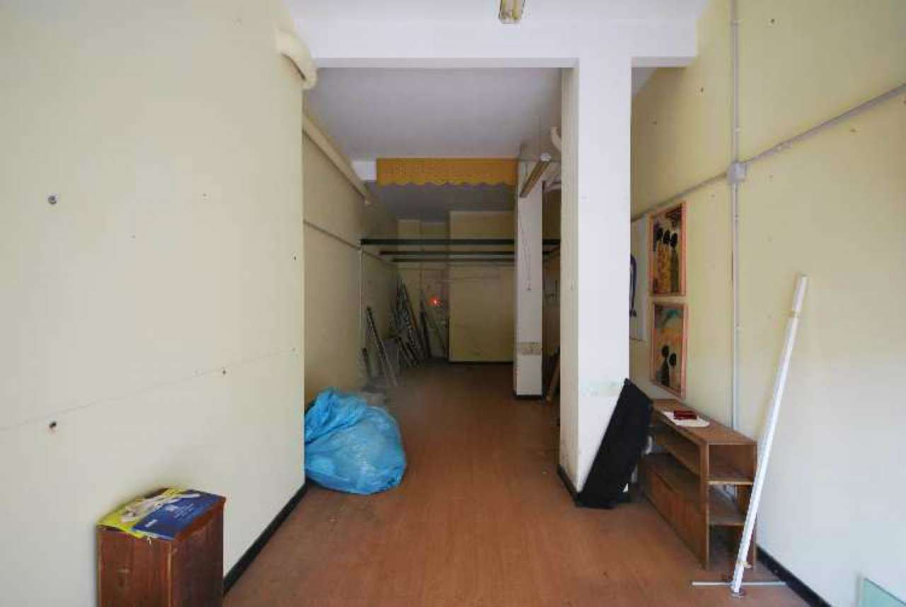 Negozio - Loc.Com. GENOVA vendita  QUINTO VIA ANTICA ROMANA DI QUINTO Immobiliare Pugliese S.N.C.
