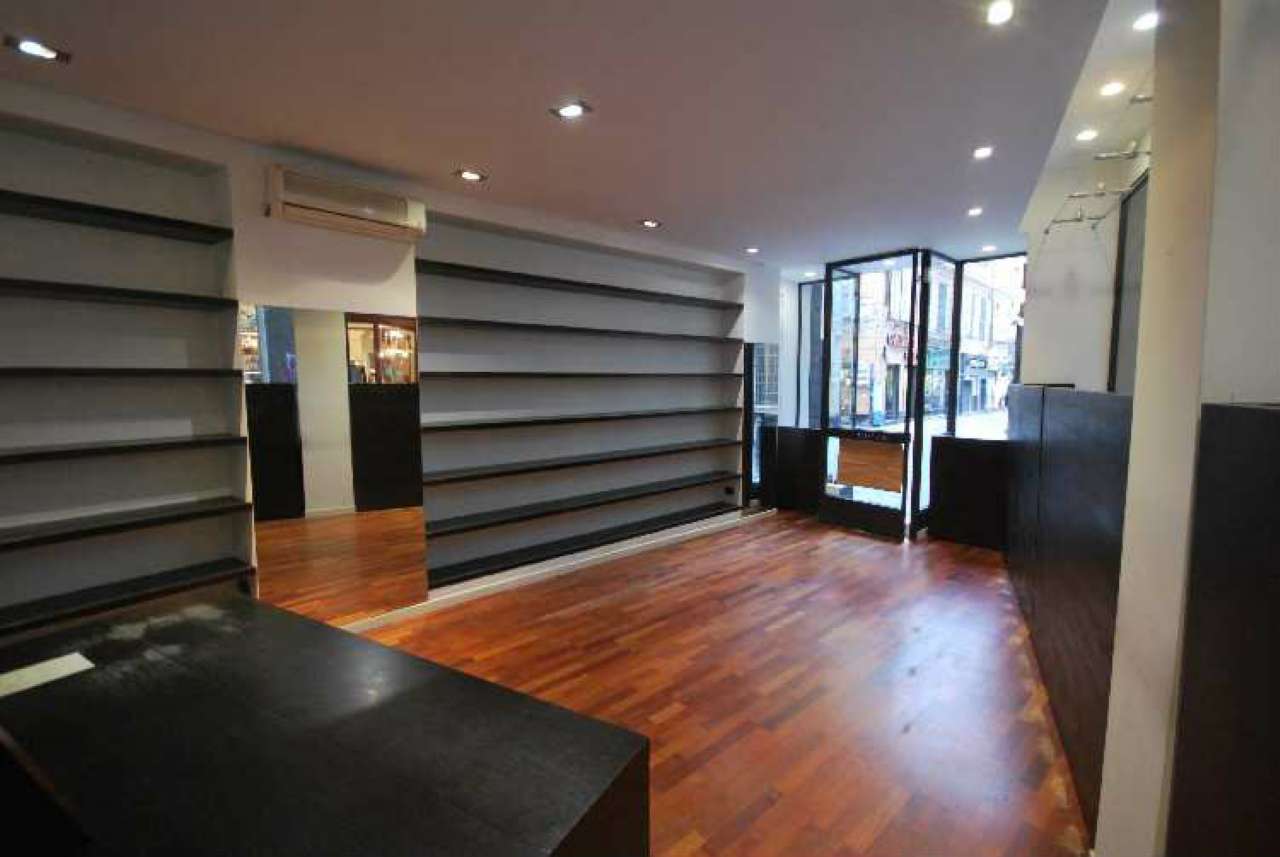 Negozio - Loc.Com. GENOVA affitto  CENTRO STORICO PIAZZA CAMPETTO Immobiliare Pugliese S.N.C.