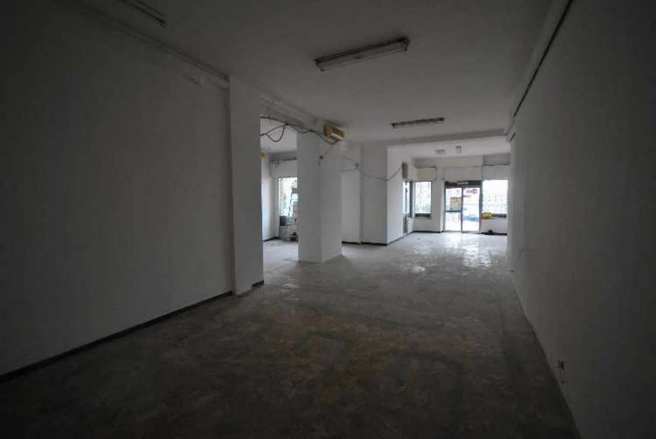 Negozio - Loc.Com. GENOVA vendita  PRINCIPE SALITA PROVVIDENZA Immobiliare Pugliese S.N.C.