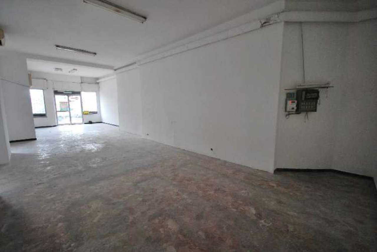 Negozio - Loc.Com. GENOVA vendita  PRINCIPE SALITA PROVVIDENZA Immobiliare Pugliese S.N.C.