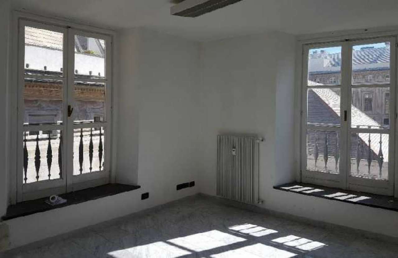 Ufficio - Loc.Com. GENOVA affitto  CENTRO STORICO PONTE REALE Immobiliare Pugliese S.N.C.