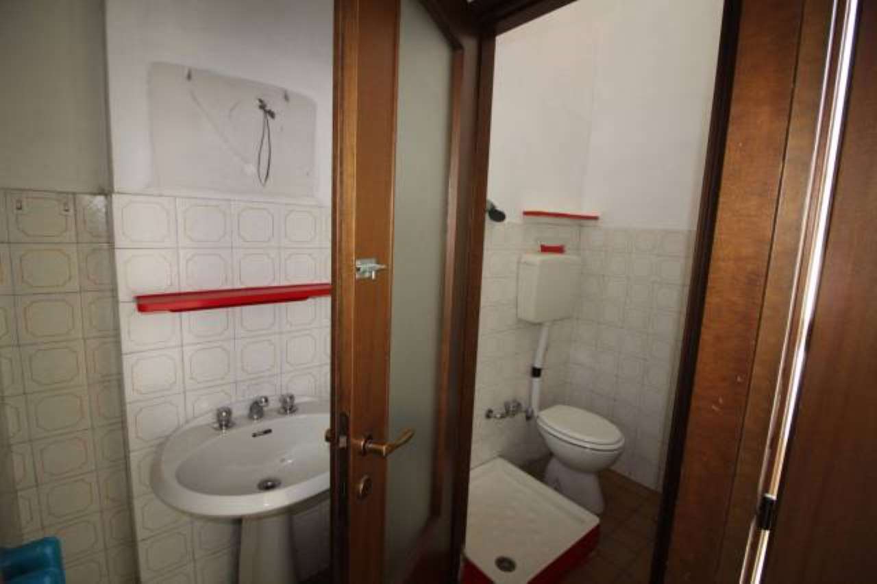 Negozio - Loc.Com. VERCELLI vendita    DOMOTICASA IMMOBILIARE