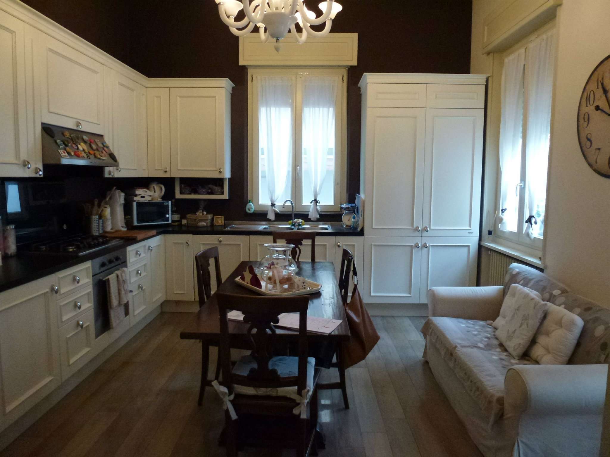 Villa Trifamiliare VERCELLI vendita   C.so San Martino DOMOTICASA IMMOBILIARE