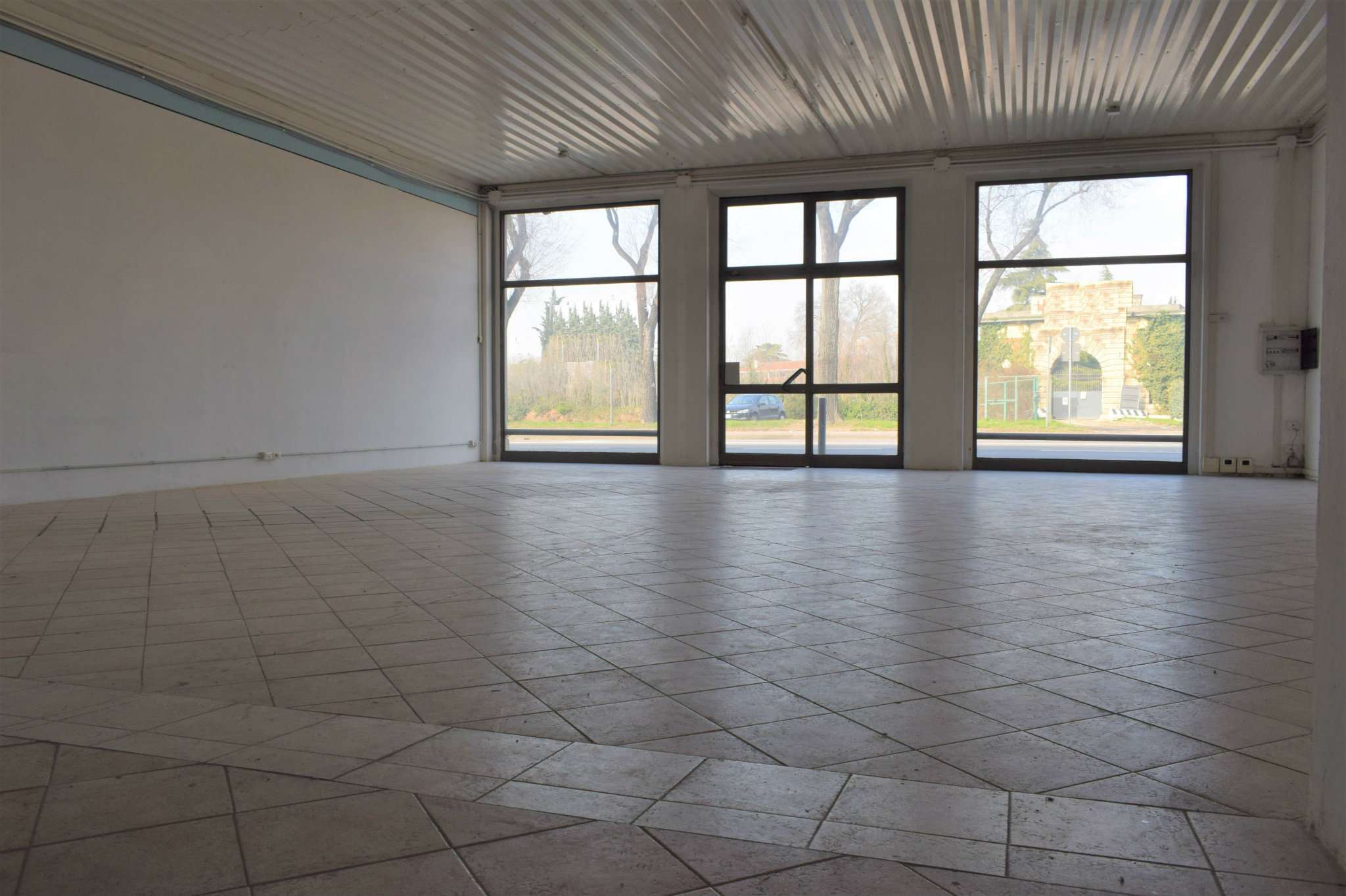  verona affitto quart: veronetta isabella-moletta