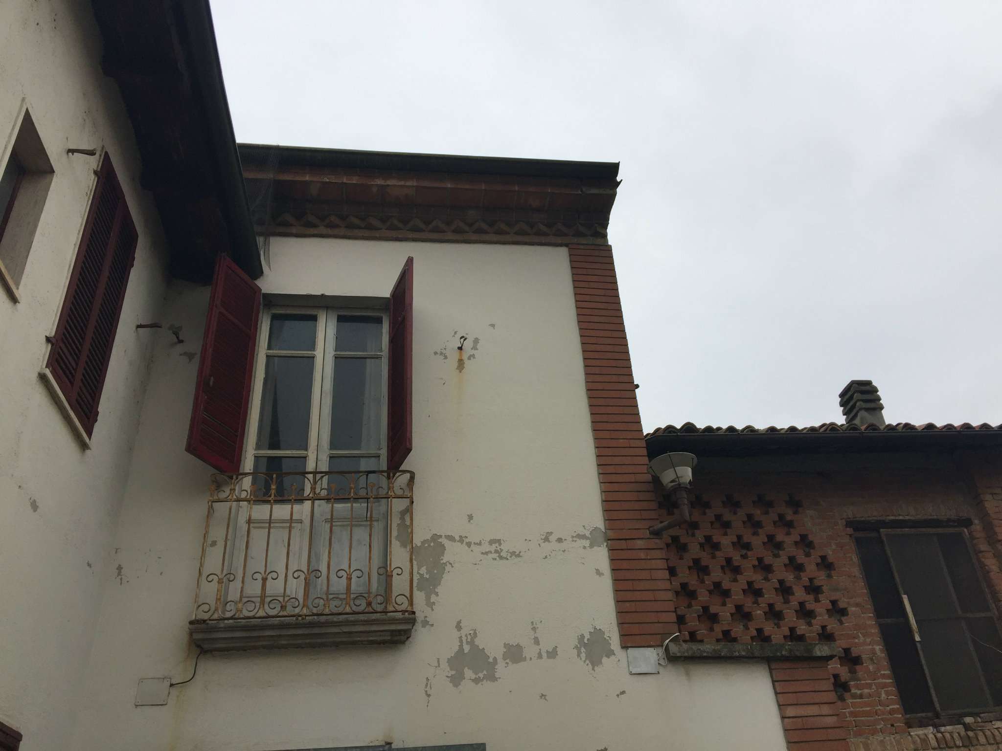  alessandria vendita quart:  agenzia immobiliare pistara'