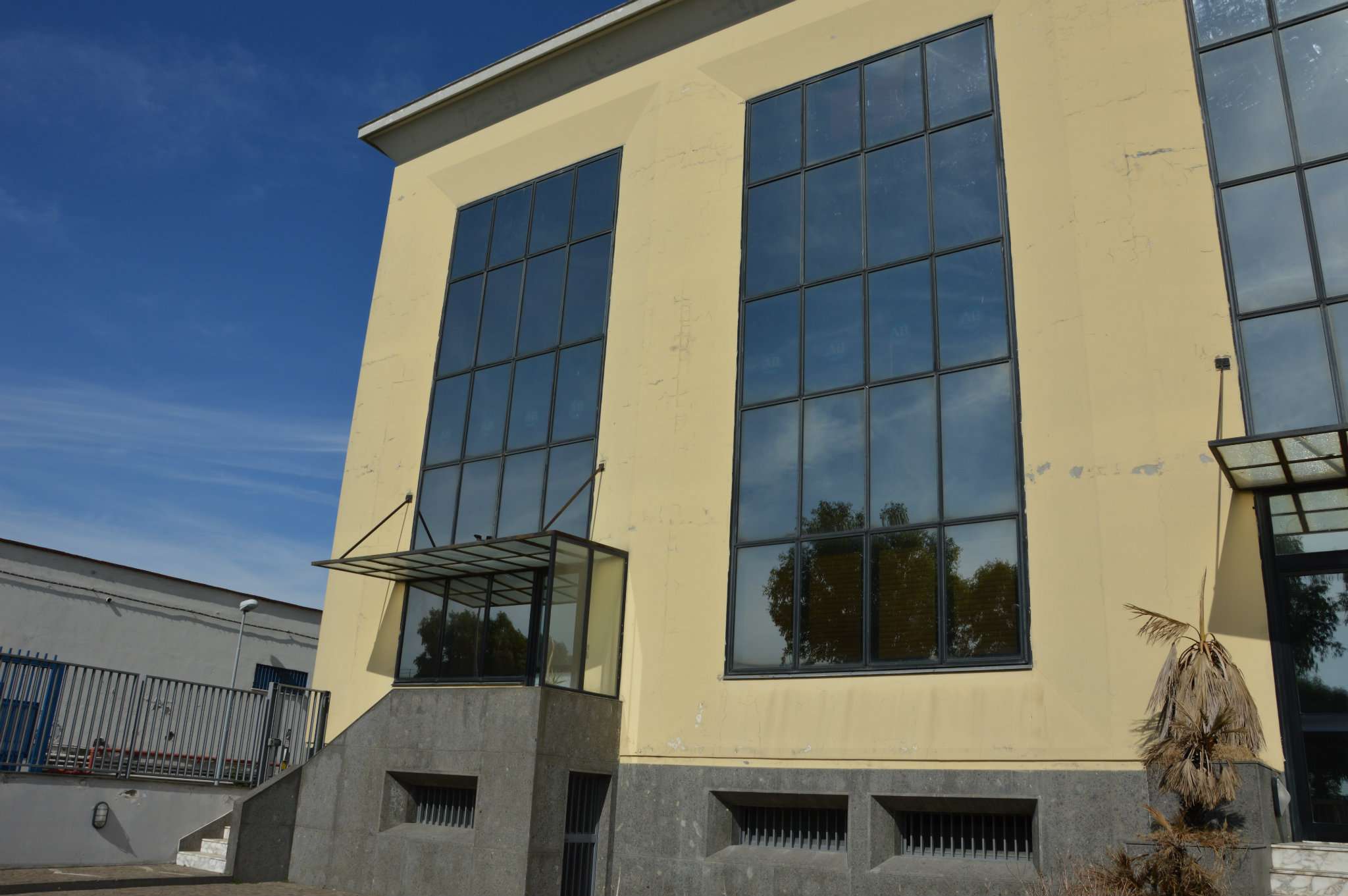 Ufficio - Loc.Com. CASORIA vendita    CLUB MEDICI IMMOBILIARE CASEDOC SRL