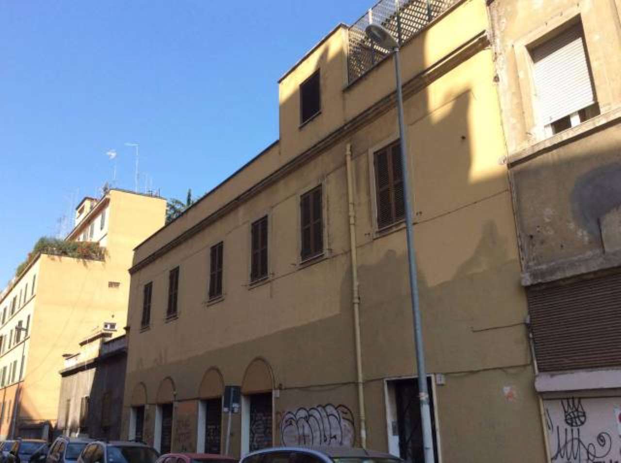 Negozio - Loc.Com. ROMA affitto  Nomentano - san lorenzo  STAR DOMUS srl