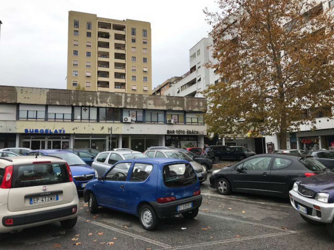Negozio - Loc.Com. ROMA vendita  NUOVO SALARIO Piazza Marianna Benti Bulgarelli STAR DOMUS srl