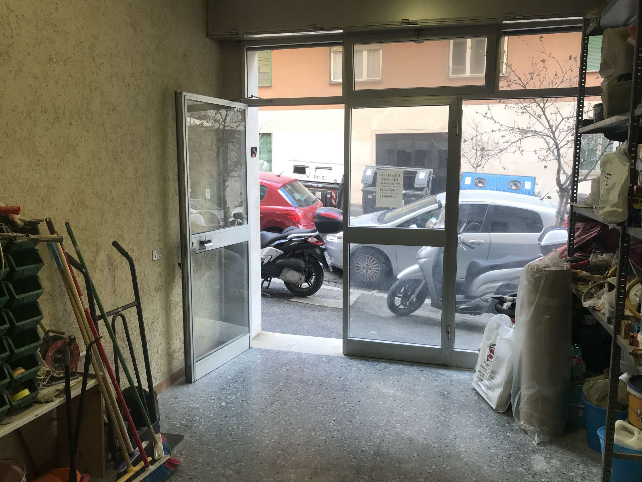 Negozio - Loc.Com. ROMA vendita  NOMENTANO  via Luigi Pulci STAR DOMUS srl