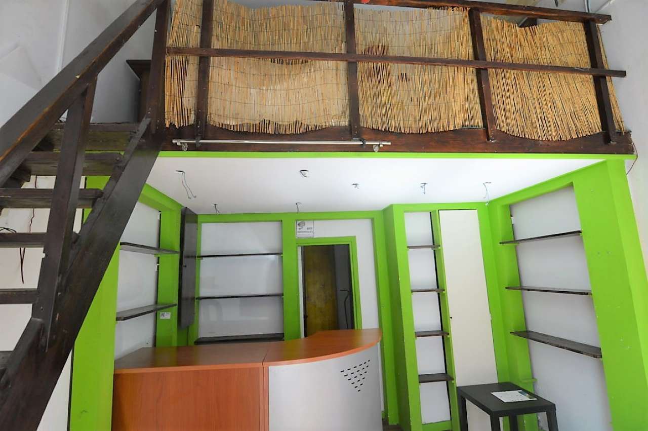 Negozio - Loc.Com. GENOVA vendita  STURLA Via Isonzo Gabetti Genova Sturla Quarto