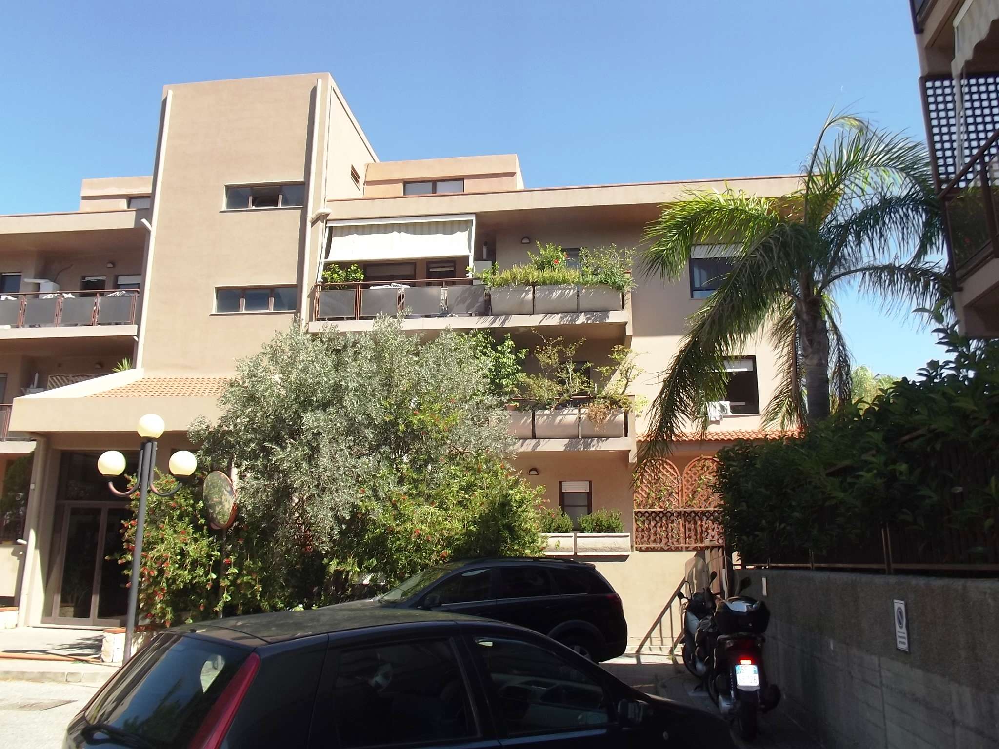  messina vendita quart:  c.i.a. associazione consulenti immobiliari srl