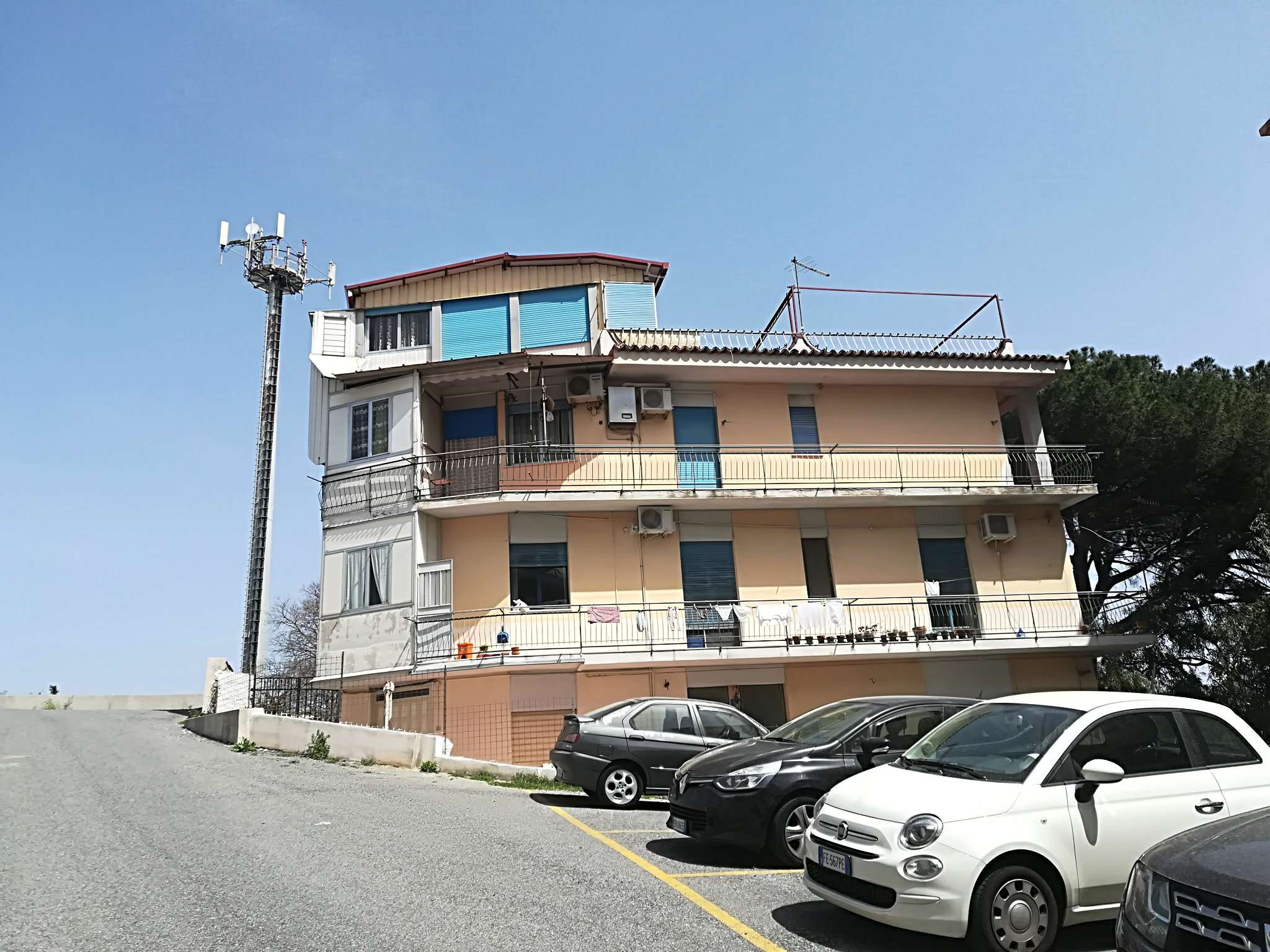  messina vendita quart:  c.i.a. associazione consulenti immobiliari srl