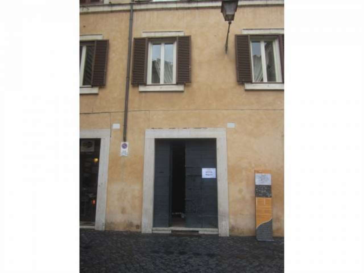 Negozio - Loc.Com. ROMA affitto  Centro storico Mattei Roma Immobiliare