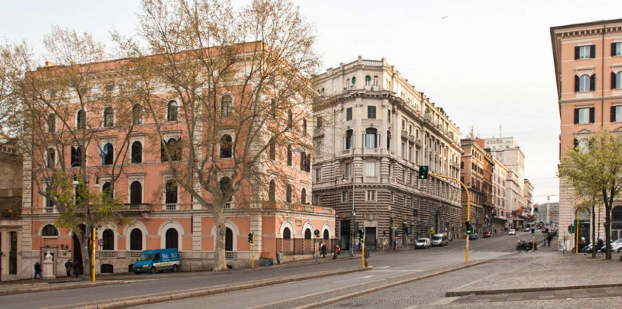 Appartamento ROMA vendita  Centro storico Nazionale Roma Immobiliare