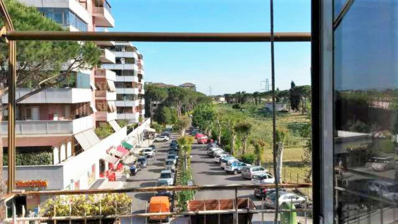 Appartamento ROMA vendita  CASALOTTI (ZONA DELLA XIX MUN.) Ovada Roma Immobiliare