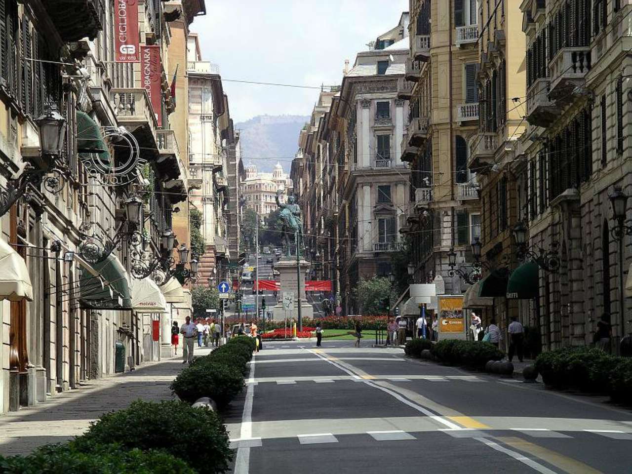 Negozio - Loc.Com. GENOVA affitto  CENTRO roma Genova negozi