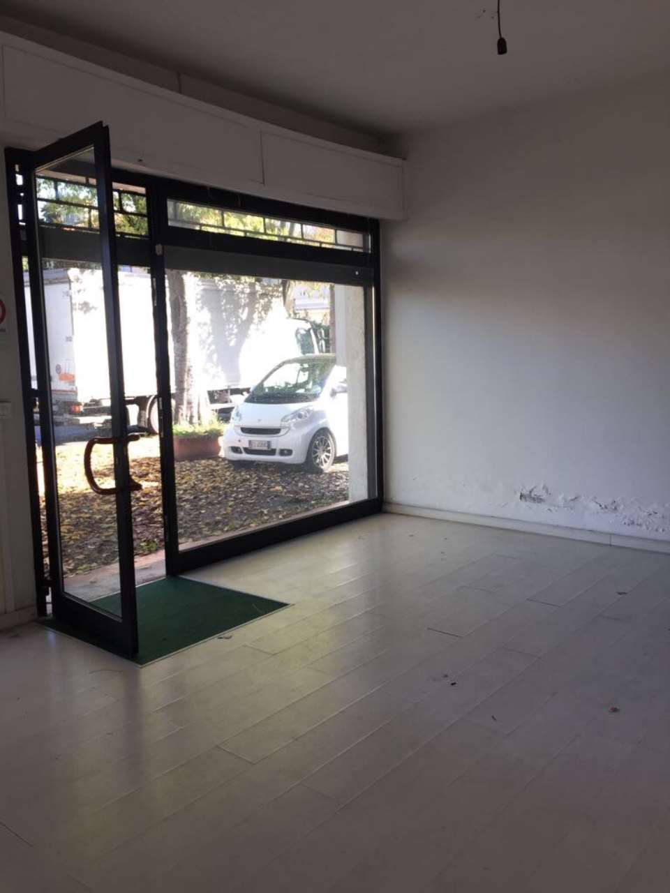 Negozio - Loc.Com. LUCCA affitto  ARANCIO  Casasì Immobiliare