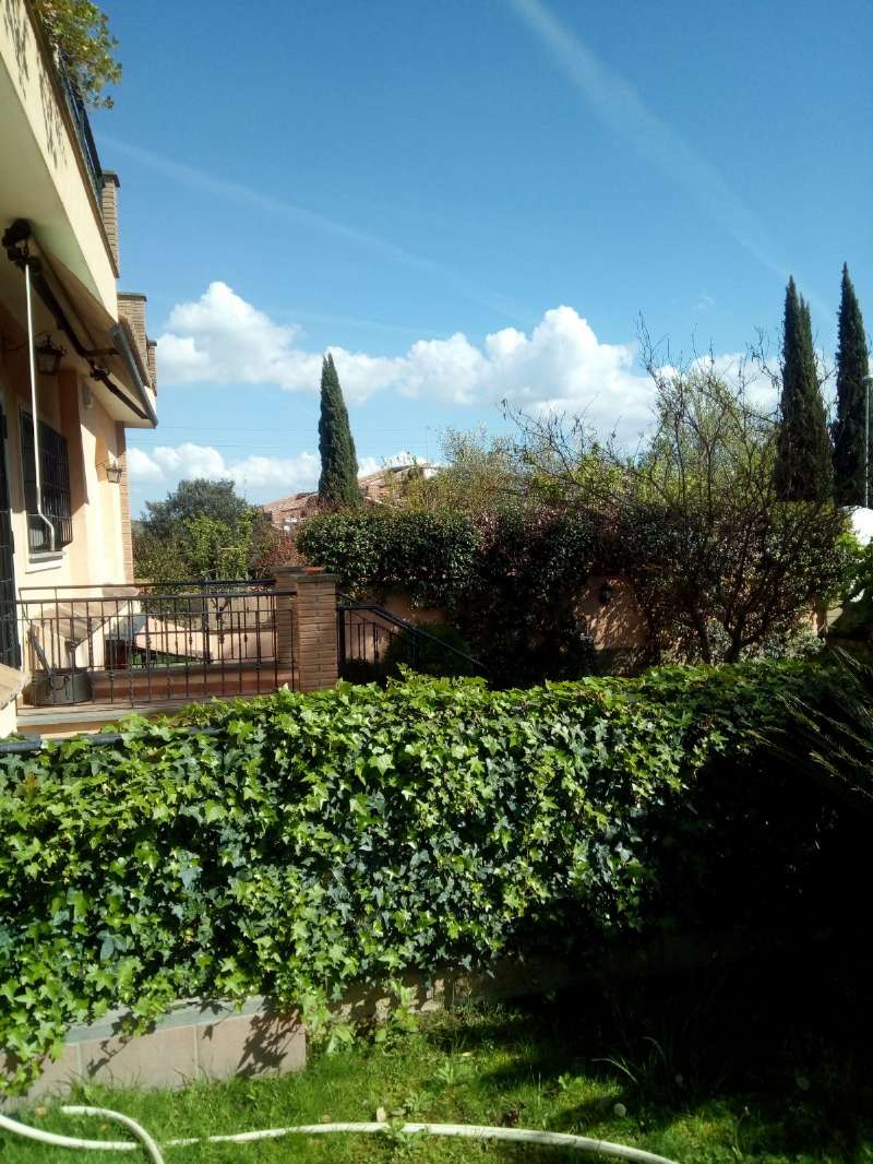 Villa Unifamiliare - Indipendente ROMA vendita  LA GIUSTINIANA(ZONA DELLA XX MUN.) via della Torre di Spizzichino Sinatra Real Estate Agency