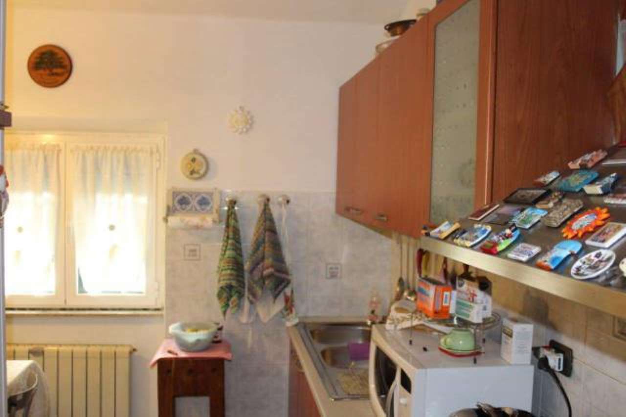 Villa Unifamiliare - Indipendente CARRARA vendita   Salvatore Quasimodo AGENZIA IMMOBILIARE TANIA