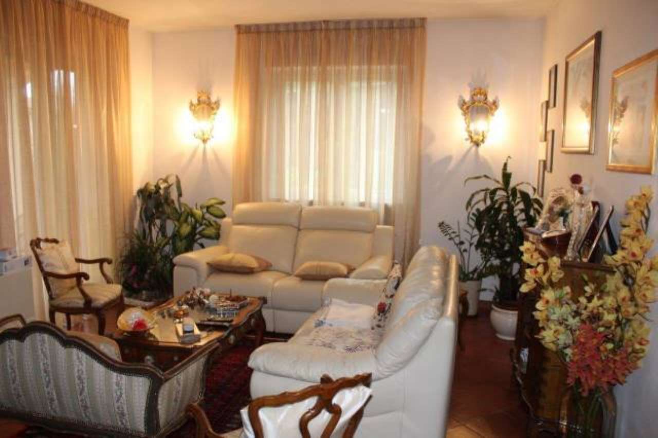  carrara vendita quart:  agenzia-immobiliare-tania