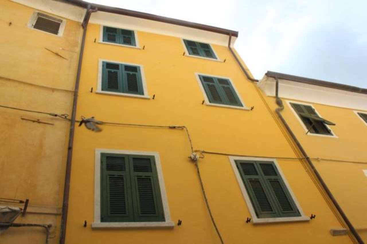  carrara vendita quart:  agenzia immobiliare tania