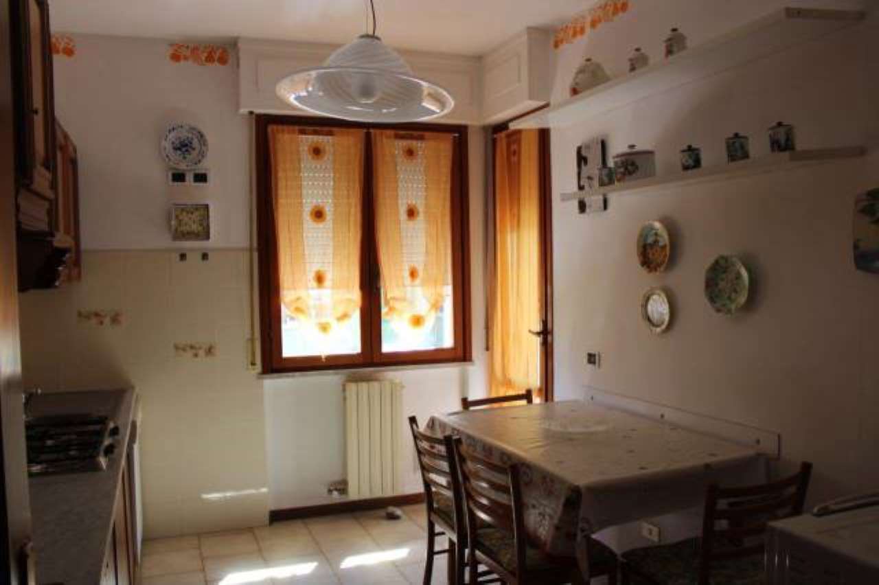 carrara vendita quart:  agenzia immobiliare tania