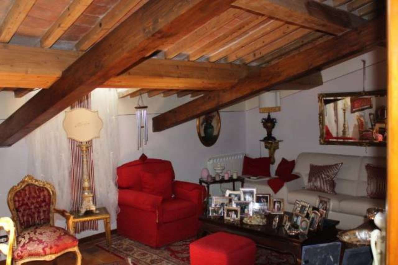  carrara vendita quart:  agenzia immobiliare tania