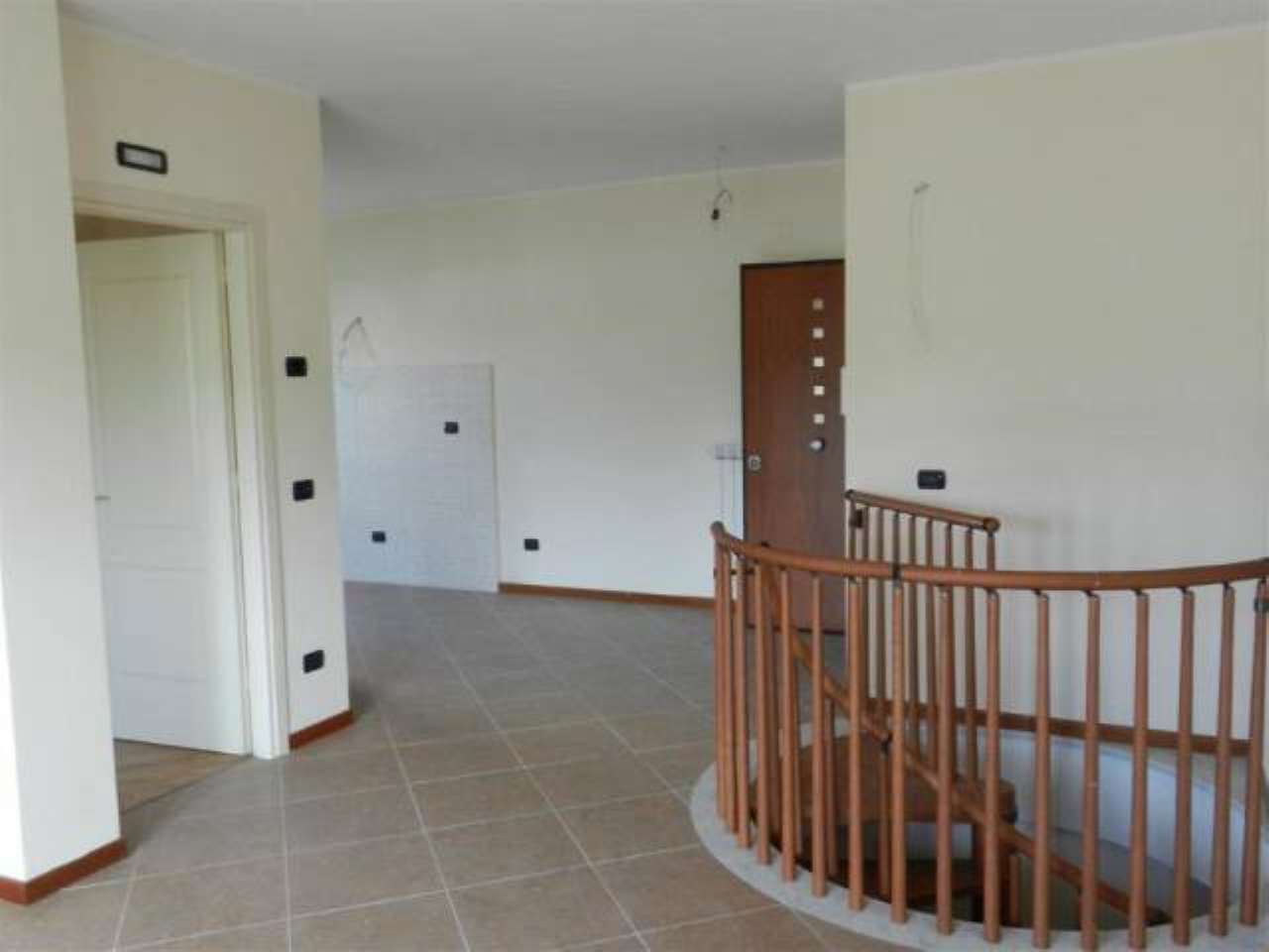  carrara vendita quart:  agenzia immobiliare tania
