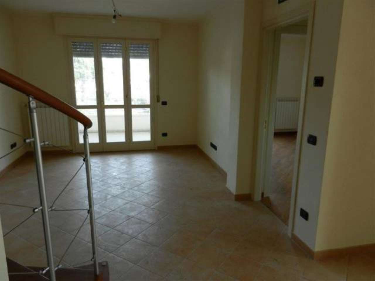 Attico CARRARA vendita   dei Corsi AGENZIA IMMOBILIARE TANIA