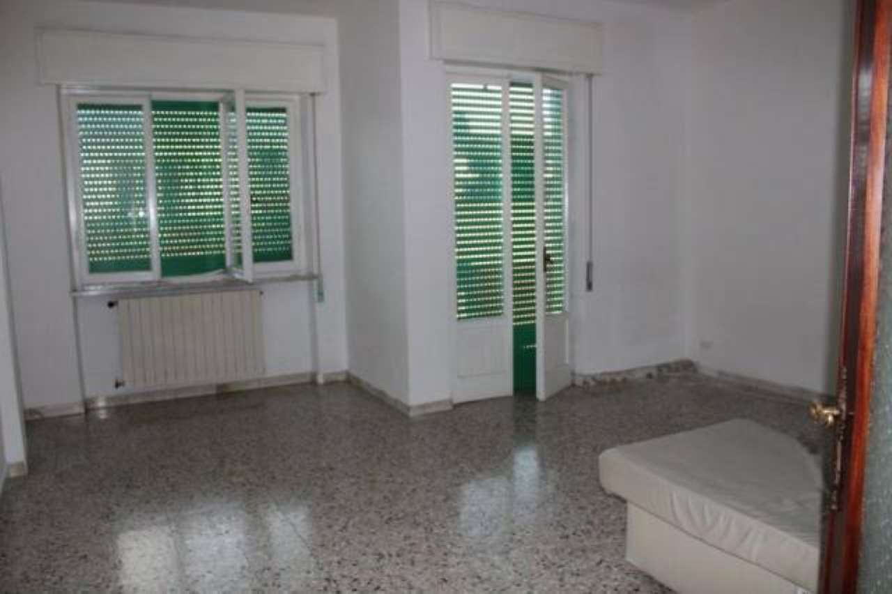  carrara vendita quart:  agenzia immobiliare tania