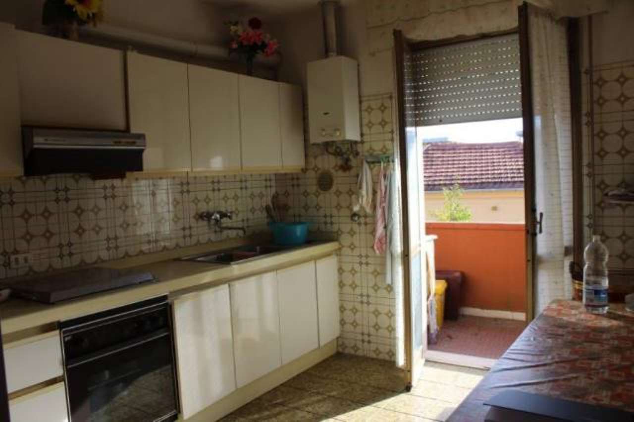 Villa Unifamiliare - Indipendente CARRARA vendita   Luigi Cadorna AGENZIA IMMOBILIARE TANIA