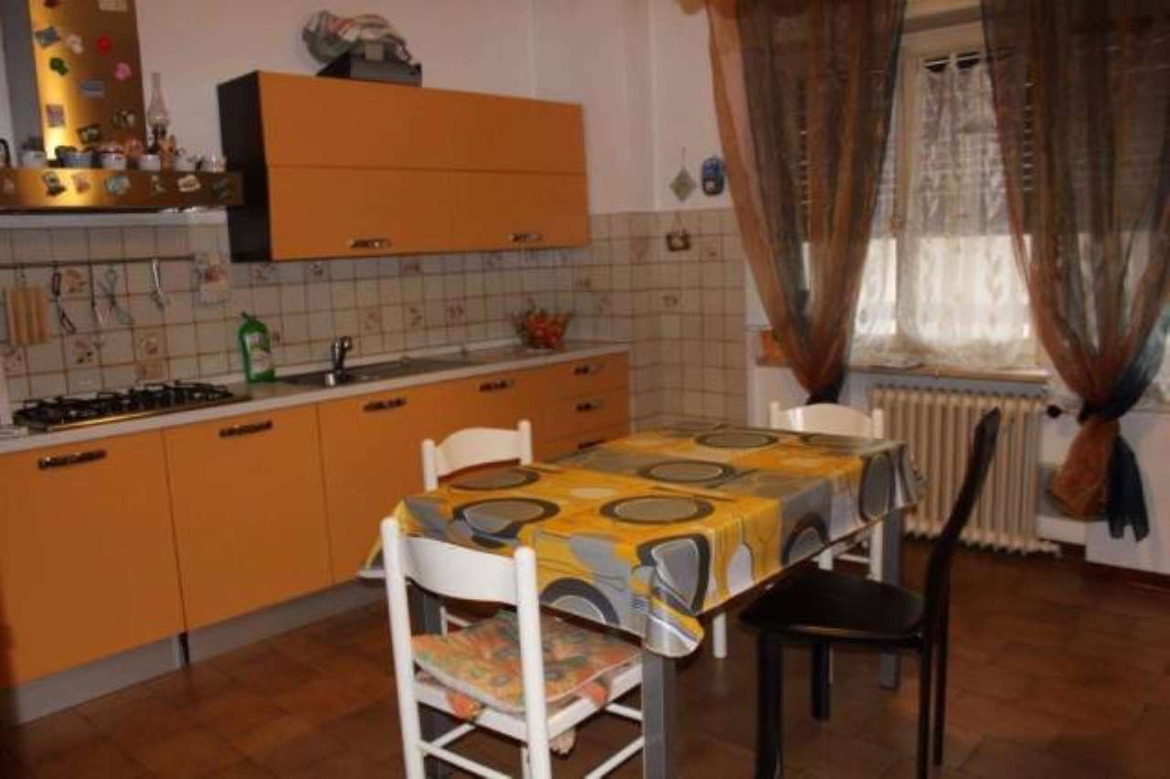  carrara vendita quart:  agenzia immobiliare tania