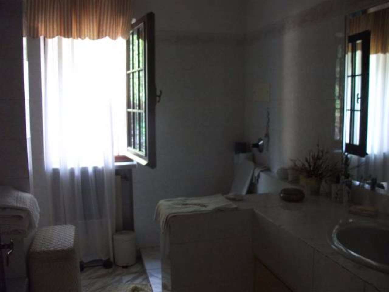 Appartamento CARRARA vendita   San Francesco AGENZIA IMMOBILIARE TANIA