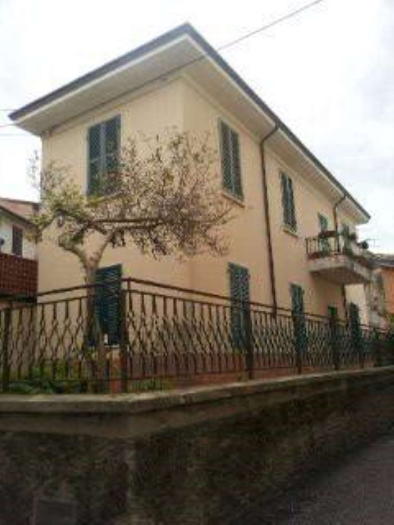 Villa Unifamiliare - Indipendente CARRARA vendita   XX Settembre AGENZIA IMMOBILIARE TANIA