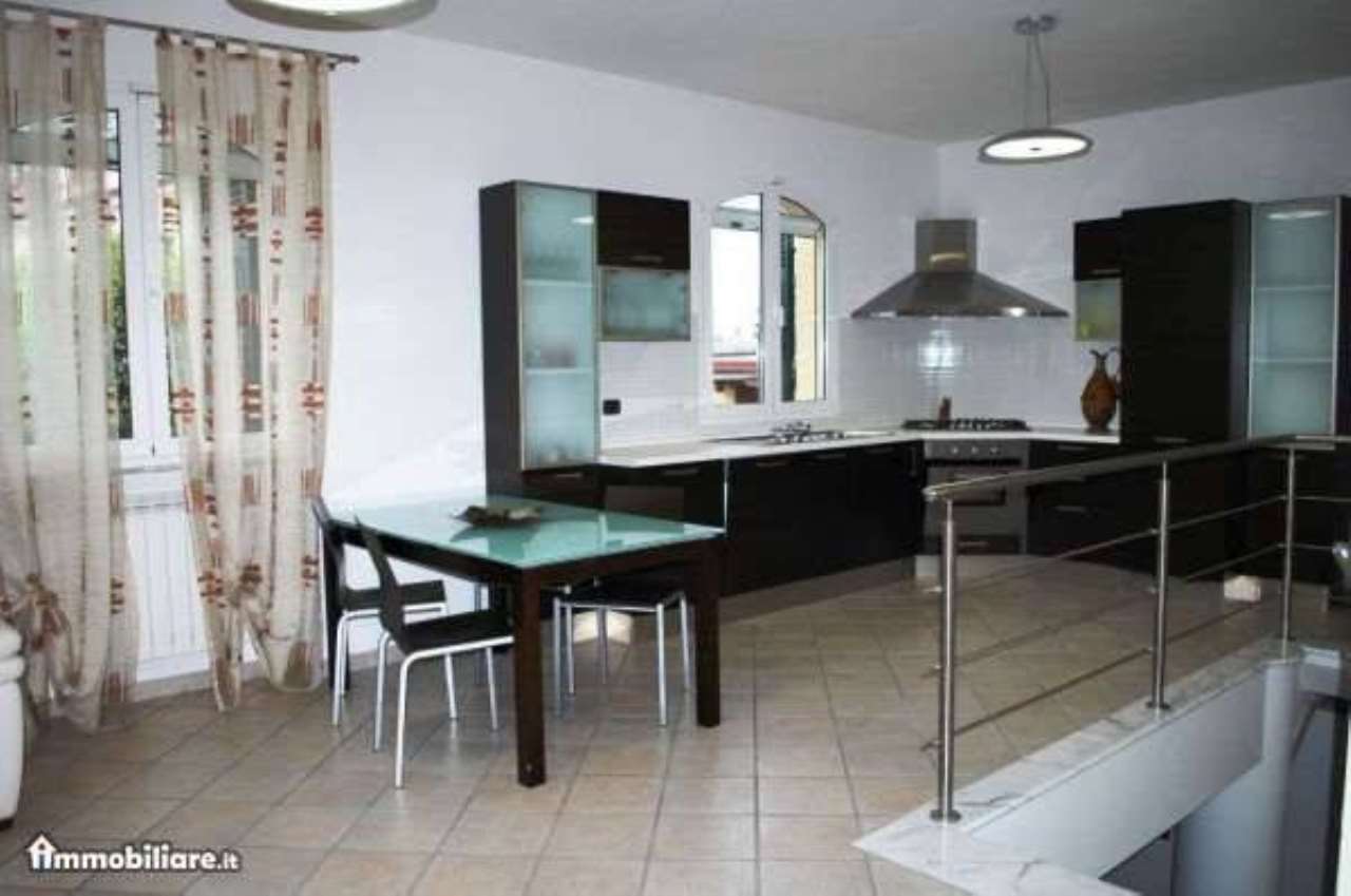 Villa CARRARA vendita   Pellini AGENZIA IMMOBILIARE TANIA