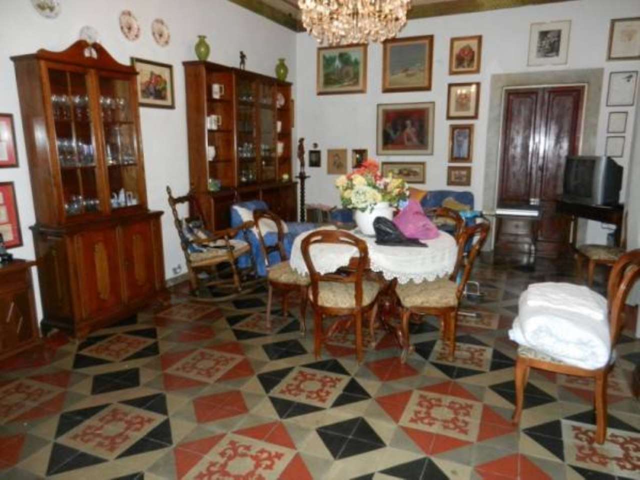  carrara vendita quart:  agenzia immobiliare tania