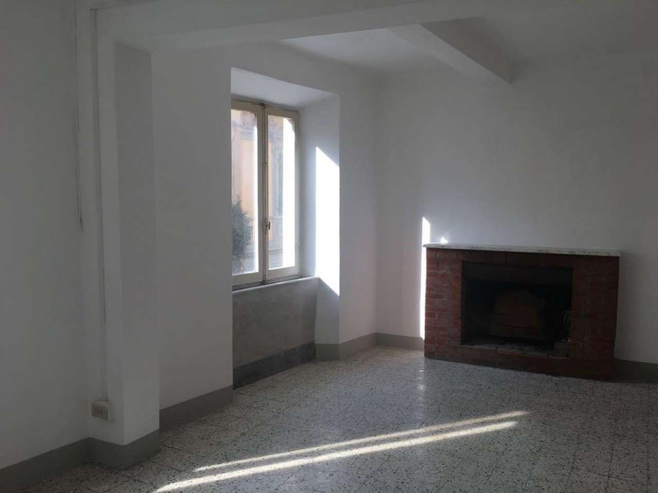  carrara vendita quart:  agenzia immobiliare tania