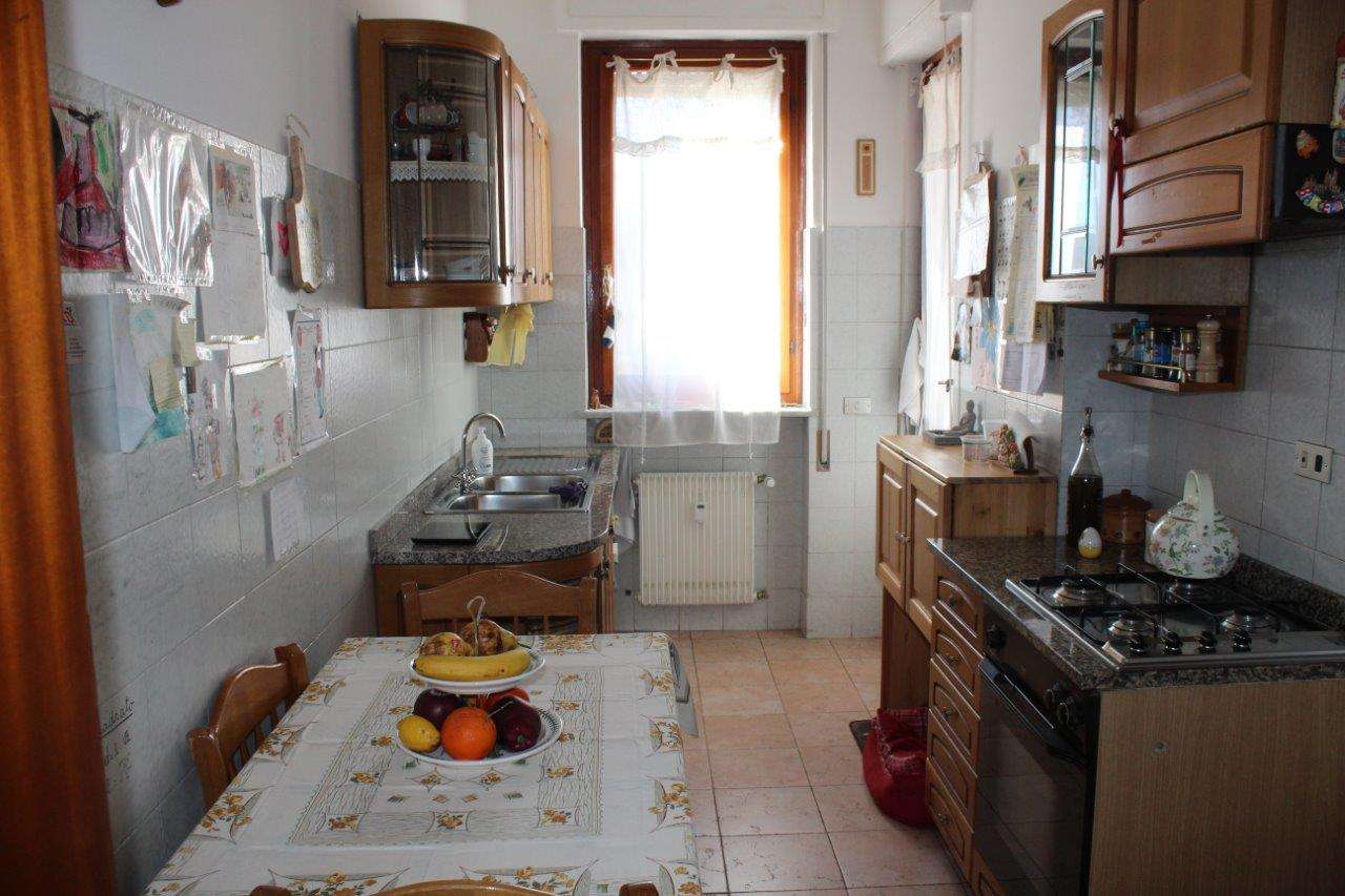  carrara vendita quart:  agenzia immobiliare tania