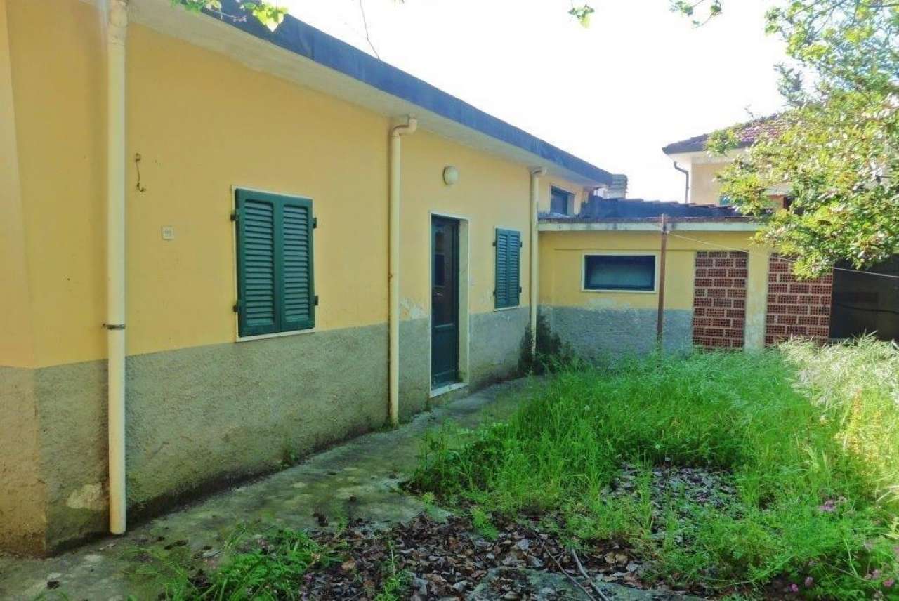  carrara vendita quart:  agenzia immobiliare tania