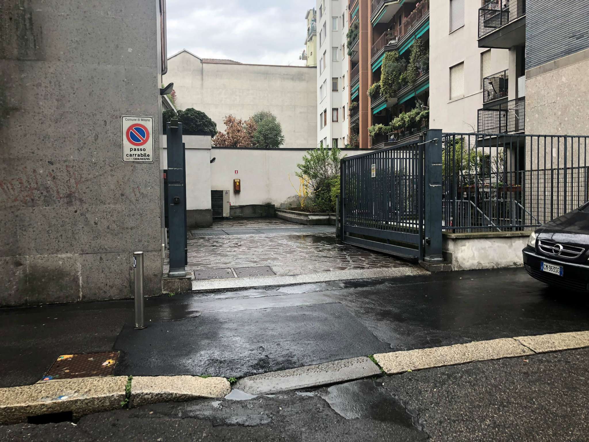 Box auto - Posto auto MILANO vendita  BICOCCA  greco immobili sas