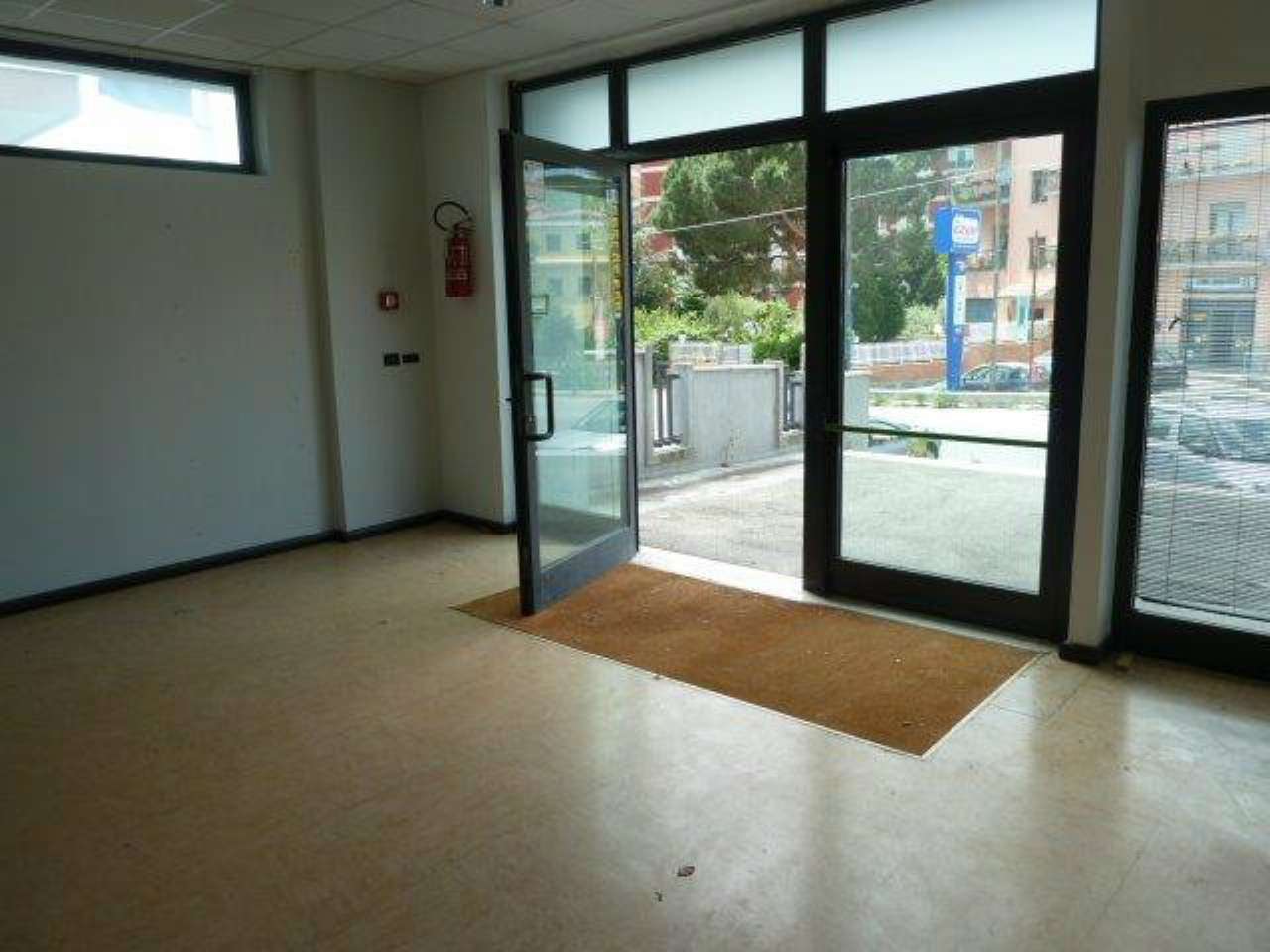 Negozio - Loc.Com. CATANZARO vendita   Lucrezia della Valle Studio Immobiliare Putrone