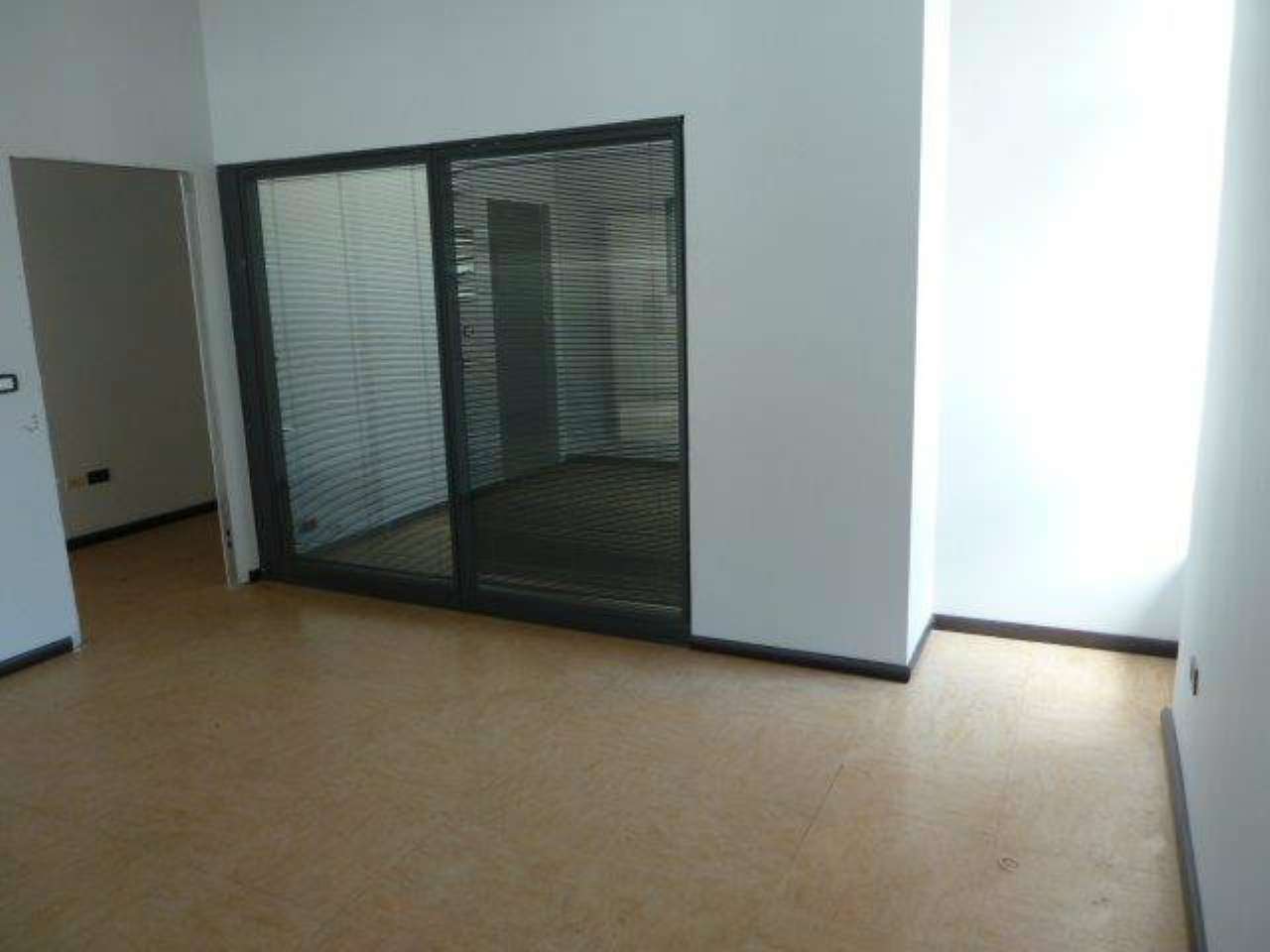 Negozio - Loc.Com. CATANZARO affitto   Lucrezia della Valle Studio Immobiliare Putrone