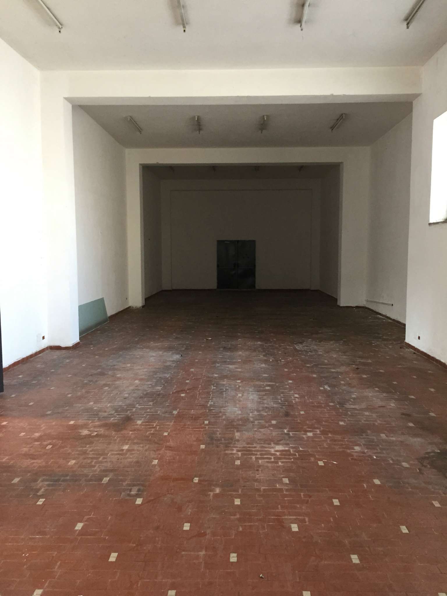 Negozio - Loc.Com. CATANZARO vendita   Lucrezia della Valle Studio Immobiliare Putrone