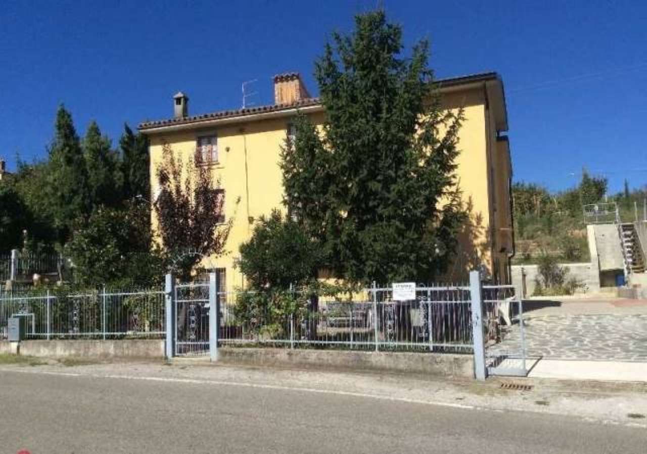 Villa Unifamiliare - Indipendente LUGAGNANO VAL D